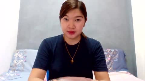 HI IM PAULINE online show from January 13, 1:33 am