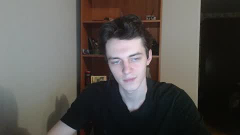 Snapshot of xtraqqq chatting on November 11, 5:57 pm traqqq online show from November 11, 5:57 pm