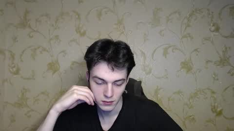 traqqq online show from January 12, 8:25 pm