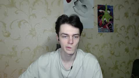 traqqq online show from February 7, 7:06 pm