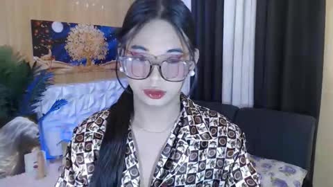 xtreamjiana online show from December 15, 3:22 am