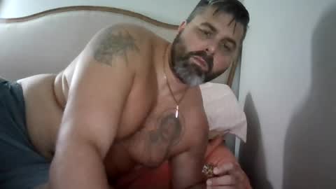 Snapshot of xtremo69 chatting on August 8, 5:26 pm Daddy online show from August 8, 5:26 pm