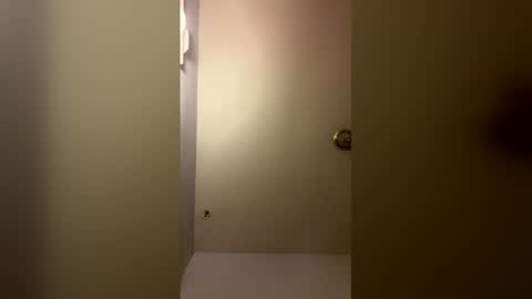 xundera online show from April 12, 6:51 am