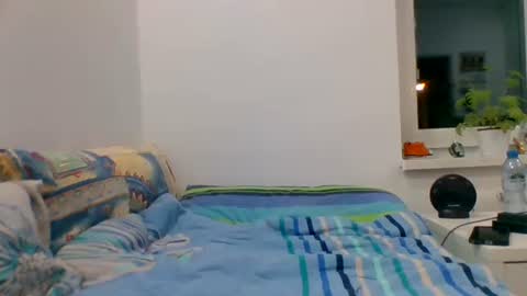 Snapshot of xvenon9898x chatting on March 10, 7:41 pm xvenon9898x online show from March 10, 7:41 pm