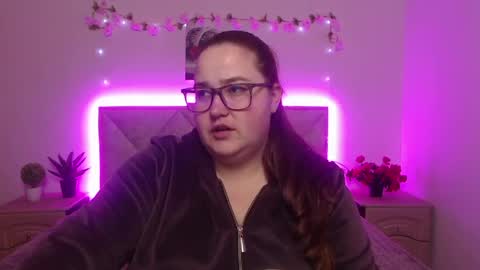 Snapshot of xx_daniella_xx chatting on April 22, 6:49 am xx daniella xx online show from April 22, 6:49 am