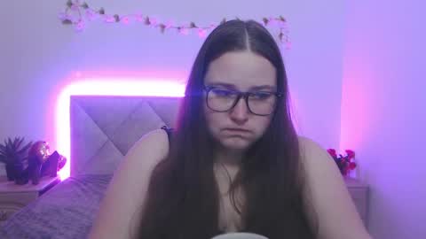 Snapshot of xx_daniella_xx chatting on May 14, 6:42 am xx daniella xx online show from May 14, 6:42 am