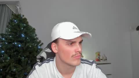 raul online show from January 9, 10:44 pm