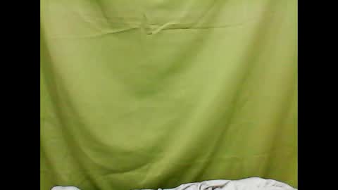 Snapshot of xx_winwin_xx chatting on December 1, 6:02 pm Mariel online show from December 1, 6:02 pm