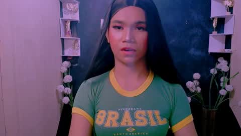 Snapshot of xxasian_ash chatting on April 7, 10:37 am ashley online show from April 7, 10:37 am