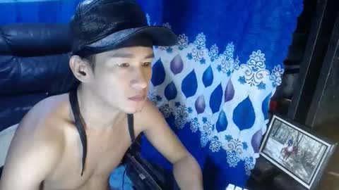 Damon online show from November 13, 6:40 pm