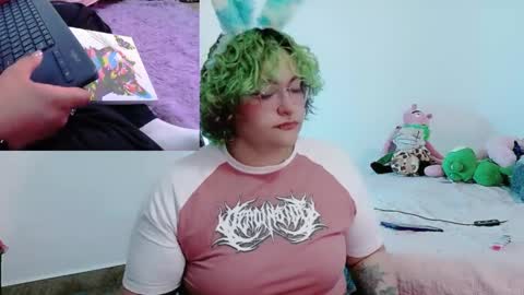 xxgreengoodxx online show from April 2, 3:59 am