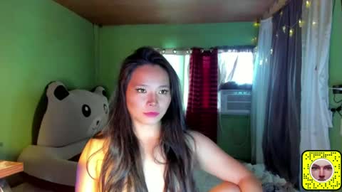 Snapshot of xxhotfilipinaxx chatting on June 14, 6:37 am hamda online show from June 14, 6:37 am