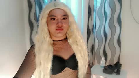 Loyd online show from March 27, 8:37 am