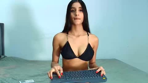 Snapshot of xxiv_777 chatting on February 5, 2:11 pm xxiv_777 online show from February 5, 2:11 pm