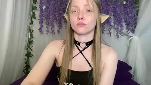 Snapshot of xxloveanastasia chatting on May 11, 3:07 pm LoveAnastasia online show from May 11, 3:07 pm