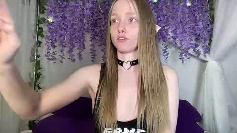 Snapshot of xxloveanastasia chatting on June 11, 2:59 pm LoveAnastasia online show from June 11, 2:59 pm
