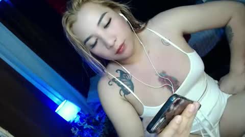Snapshot of xxmariabig6xx chatting on April 29, 10:19 am xxmariabig6xx online show from April 29, 10:19 am