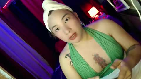 Snapshot of xxmariabig6xx chatting on May 18, 9:59 am xxmariabig6xx online show from May 18, 9:59 am