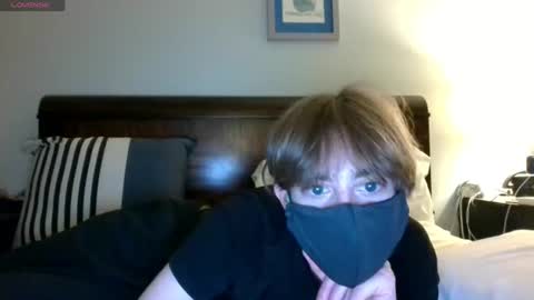 xxmommysboyxx online show from June 15, 4:36 am