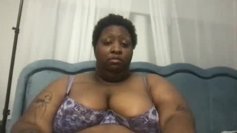 Snapshot of xxmoniquestarrxx chatting on March 31, 12:56 am Thee Baddest BBW online show from March 31, 12:56 am