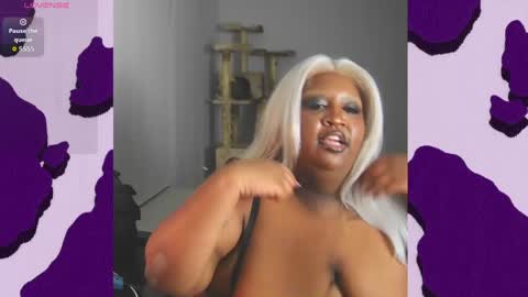 Snapshot of xxmoniquestarrxx chatting on May 21, 3:13 am Thee Baddest BBW online show from May 21, 3:13 am