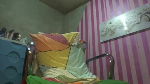 xxrowenatastycockforyouxx online show from January 9, 4:52 am