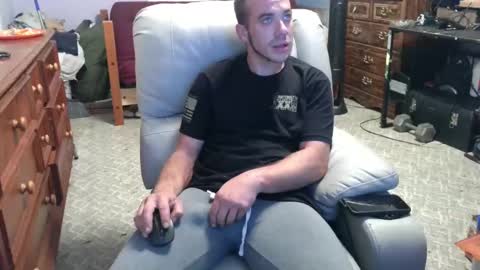 Snapshot of xxscubastevexxx chatting on September 27, 3:22 am xxScubaStevexx online show from September 27, 3:22 am