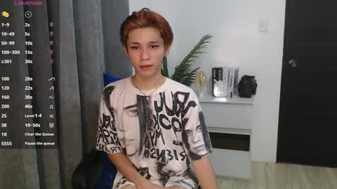Snapshot of xxsebastian18 chatting on January 24, 10:00 am seb online show from January 24, 10:00 am