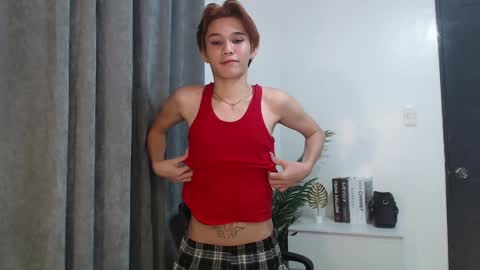 Snapshot of xxsebastian18 chatting on January 26, 11:06 am seb online show from January 26, 11:06 am