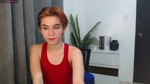 Snapshot of xxsebastian18 chatting on January 27, 9:44 am seb online show from January 27, 9:44 am