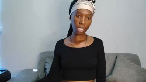 xxsexytalia28 online show from October 15, 4:18 pm
