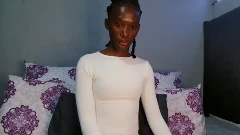 xxsexytalia28 online show from November 17, 8:25 pm