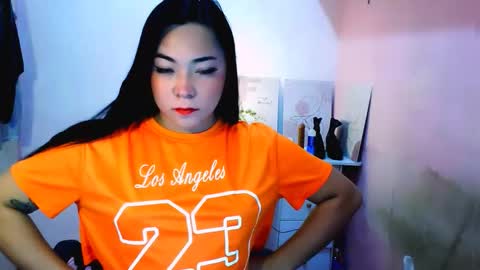 Snapshot of xxslutty_kim chatting on November 8, 6:02 am xxslutty kim online show from November 8, 6:02 am