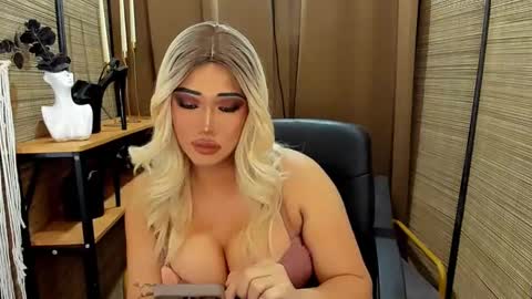 Snapshot of xxtastefullayeshaxx chatting on January 7, 11:58 am xxtastefullayeshaxx online show from January 7, 11:58 am