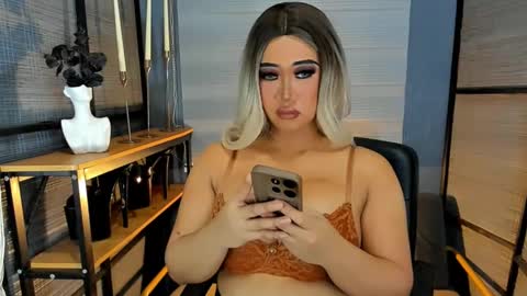 Snapshot of xxtastefullayeshaxx chatting on March 11, 11:12 am xxtastefullayeshaxx online show from March 11, 11:12 am