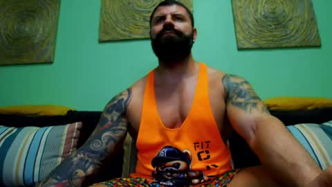 Snapshot of xxtreamleonard chatting on May 26, 5:58 am Xtream Leonard online show from May 26, 5:58 am