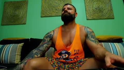 Snapshot of xxtreamleonard chatting on June 4, 7:36 am Xtream Leonard online show from June 4, 7:36 am