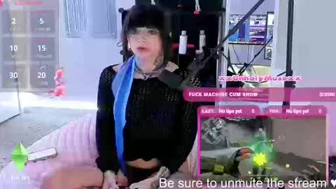 Muse n Poppy online show from January 19, 3:05 pm