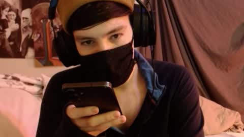 David Fox online show from December 17, 4:18 am