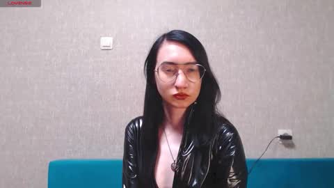 Snapshot of xxx_goddes_xxx chatting on October 2, 3:30 pm Andariel online show from October 2, 3:30 pm