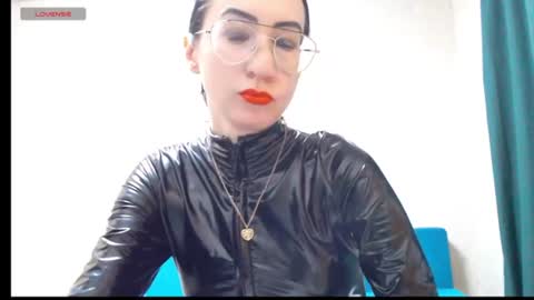 Snapshot of xxx_goddes_xxx chatting on June 18, 6:56 pm Andariel online show from June 18, 6:56 pm