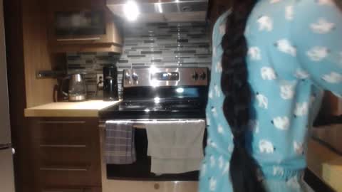 Snapshot of xxxbellalola chatting on February 10, 10:30 am Lola online show from February 10, 10:30 am