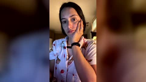 Snapshot of xxxbellalola chatting on May 19, 8:31 am Lola online show from May 19, 8:31 am