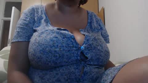 Ayanda online show from February 11, 9:56 pm