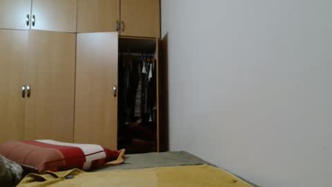 Snapshot of xxxbustybabe27x chatting on May 28, 5:32 pm Ayanda online show from May 28, 5:32 pm