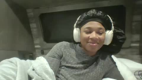 Snapshot of xxxdanidoomsdayxxx chatting on February 18, 6:42 am Danielle online show from February 18, 6:42 am