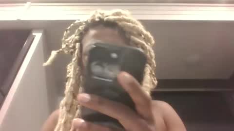 Snapshot of xxxdanidoomsdayxxx chatting on February 20, 6:37 am Danielle online show from February 20, 6:37 am