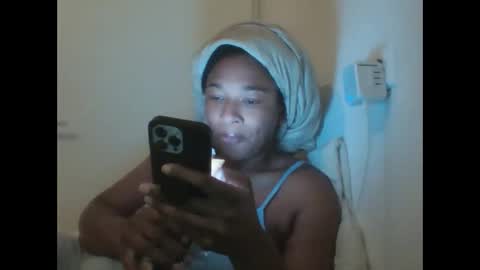 Danielle online show from April 12, 7:30 pm