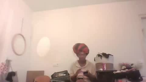 Snapshot of xxxdanidoomsdayxxx chatting on May 16, 4:17 pm Danielle online show from May 16, 4:17 pm