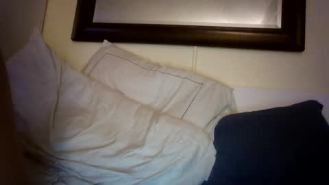 Snapshot of xxxelentdick chatting on October 7, 6:21 am deeeeznutz online show from October 7, 6:21 am